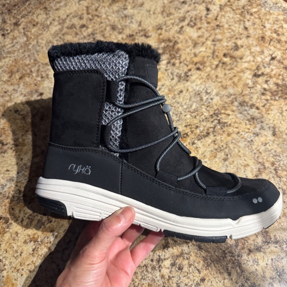 New RYKA Aubonne Sneakers Boots - Picture 2 of 8